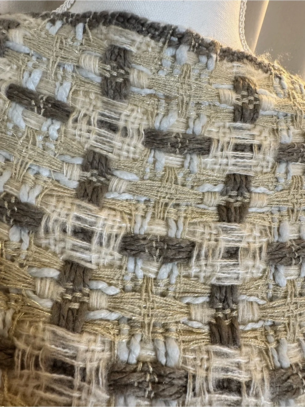 LOFT Beige and Cream Knit Scarf